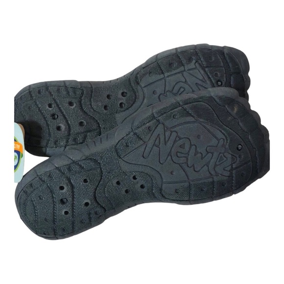 NEWTZ little boys navy blue & green UPF 50+ sun protected water shoes size 13-1 - Picture 5 of 9